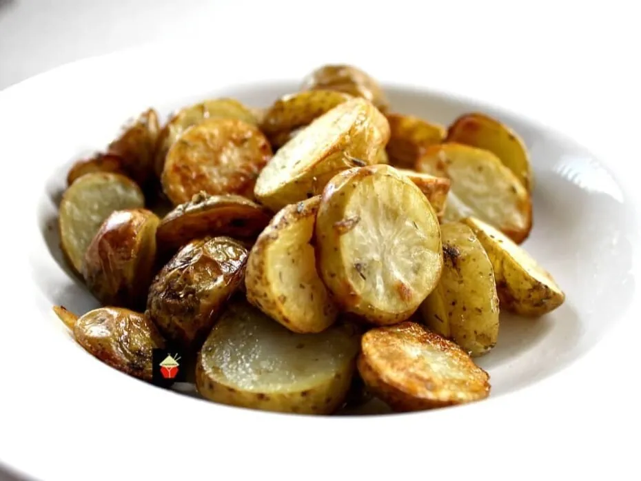No-Fuss, Easy, Oven Roasted Baby New Potatoes Recipe. A quick & simple side dish, creamy, crunchy, tender miniature potatoes, bursting with flavor from delicious seasonings, roasted in the oven. 